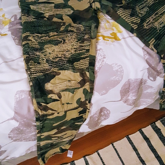 Jeans - Picture 2 of 3